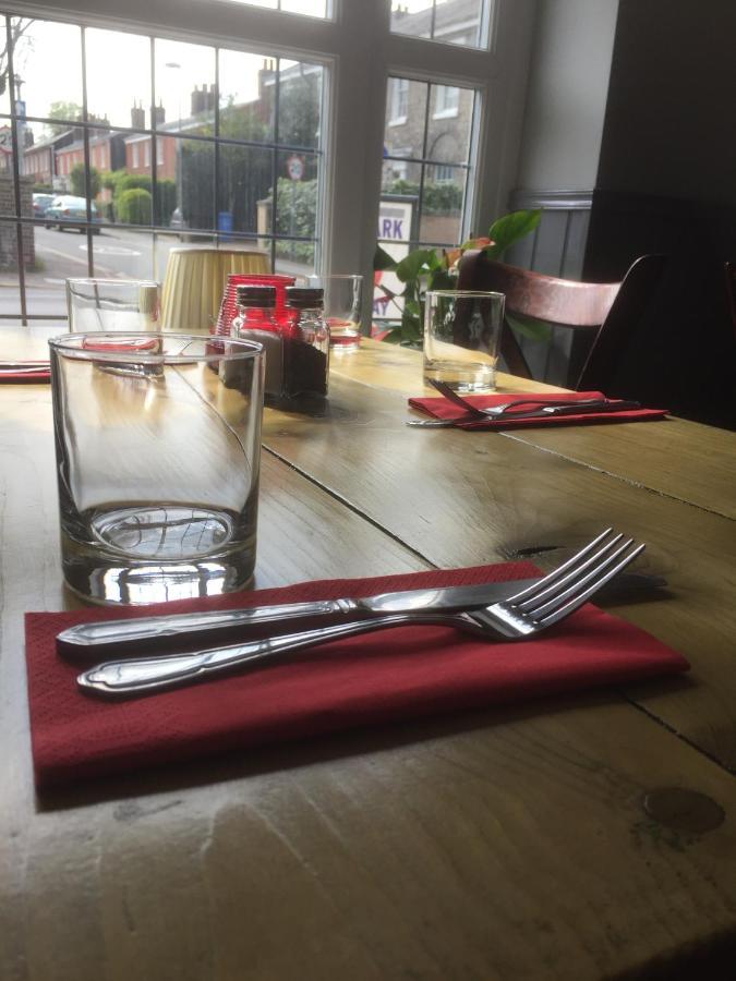 נורוויץ'' Al Forno Restaurant & Inn מראה חיצוני תמונה
